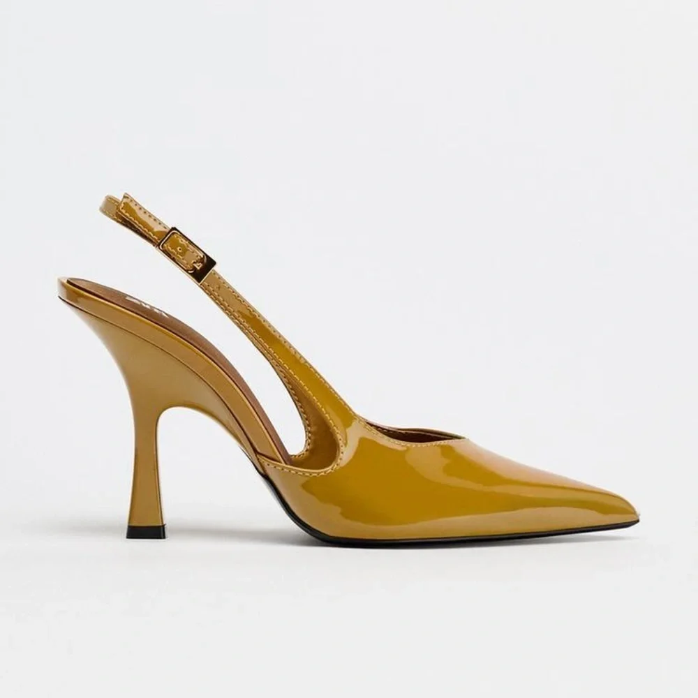 NWT. Zara Caramel Faux-Patent Slingback High Heel Court Shoes. Size 8.